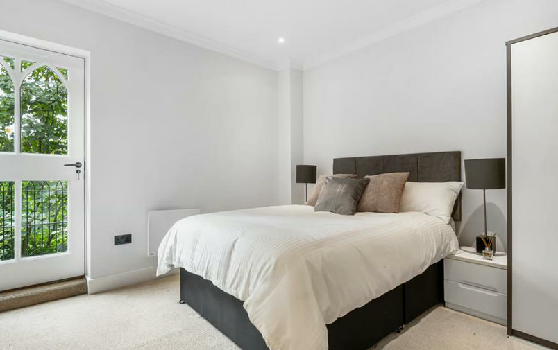 House to rent in North End Way, Hampstead
