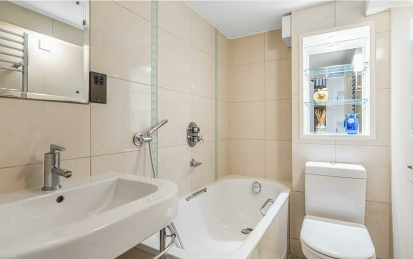 House to rent in North End Way, Hampstead