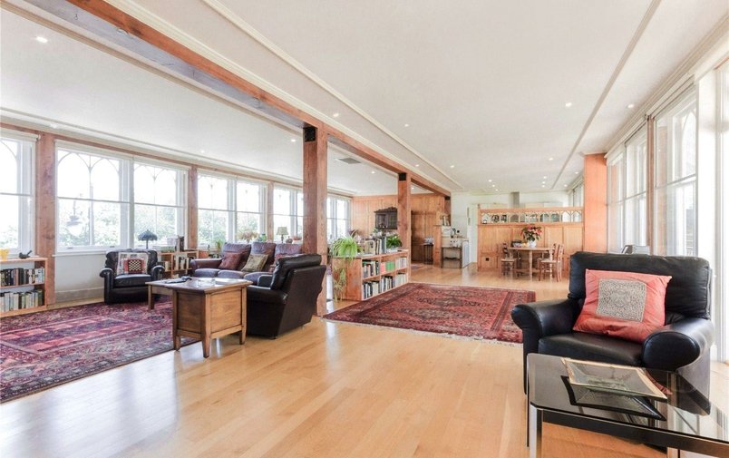 Flat to rent in North End Way, Hampstead