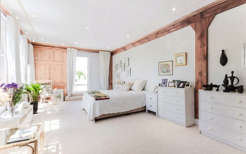 Flat to rent in North End Way, Hampstead