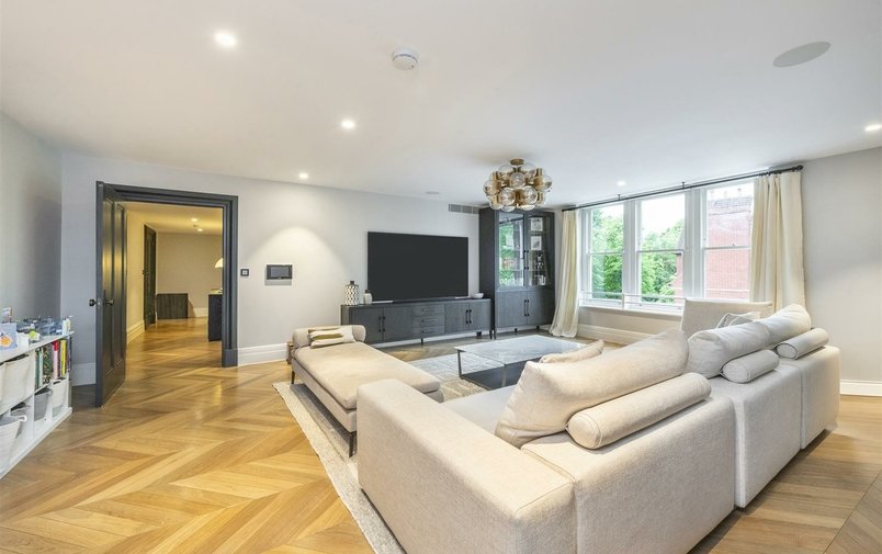 Flat to rent in Nutley Terrace, Hampstead