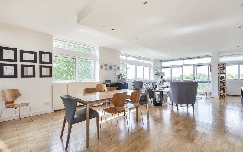 Property to rent in Oak Hill Park, Hampstead