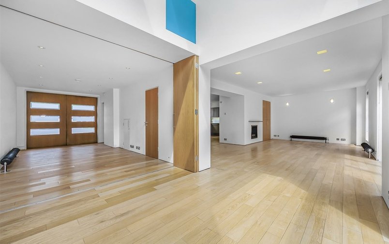 House to rent in Ornan Road, London