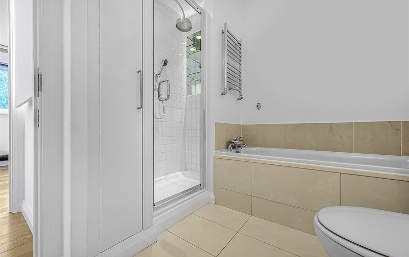 House to rent in Ornan Road, London