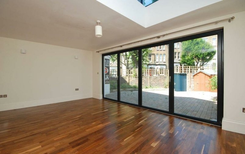 House to rent in Parliament Hill, Hampstead