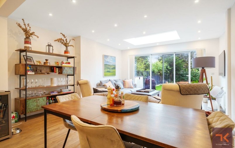 Flat to rent in Prince Arthur Road, Hampstead