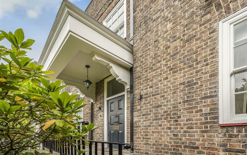 House to rent in Redington Road, London