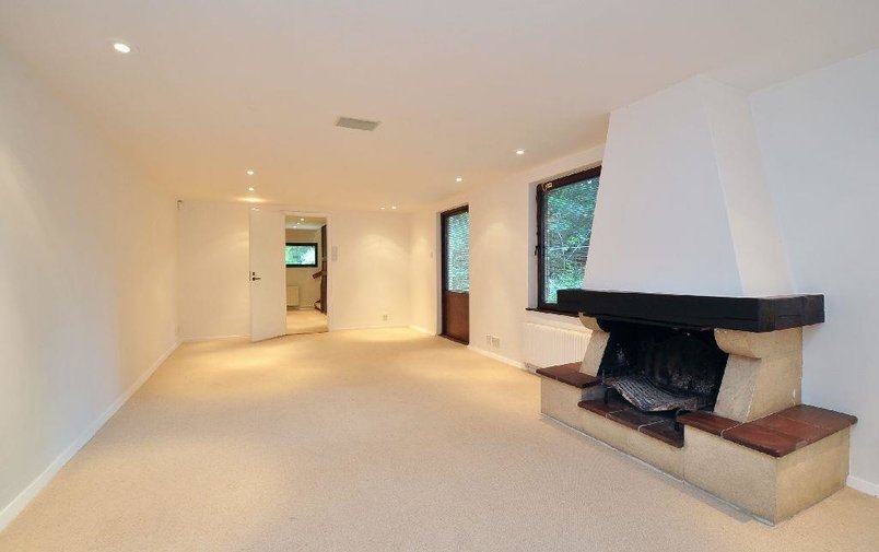 House to rent in Redington Road, Hampstead