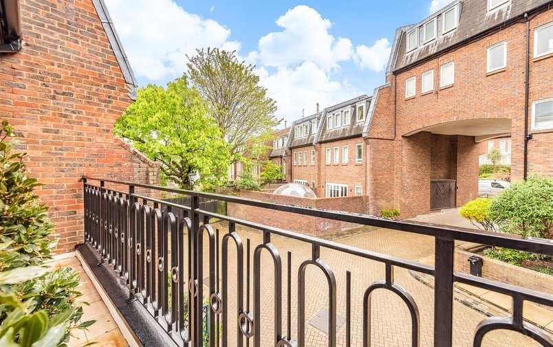 House to rent in Spencer Walk, Hampstead Village