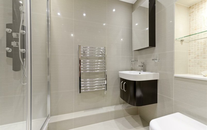 Flat to rent in St. Johns Wood Park, St Johns Wood