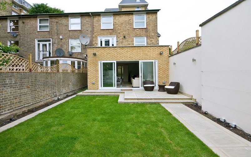 House to rent in St Johns Wood Park, St Johns Wood