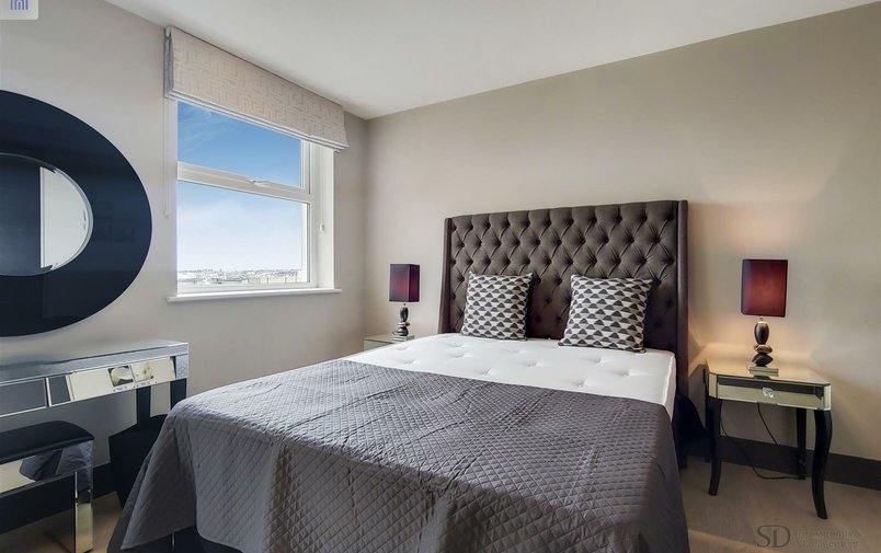 Flat to rent in St Johns Wood Park, St Johns Wood