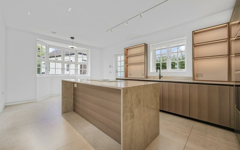 Property to rent in Temple Fortune Lane, London