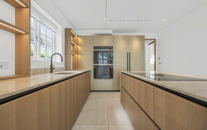 Property to rent in Temple Fortune Lane, London