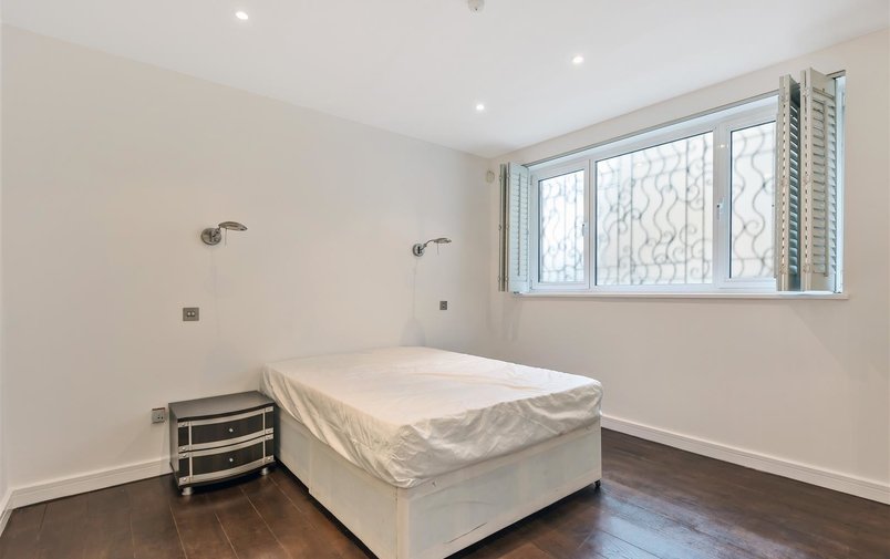 House to rent in Trinity Close, Hampstead Village