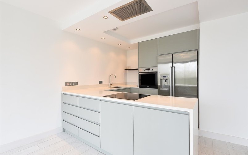 Property to rent in Vale Of Health, Hampstead