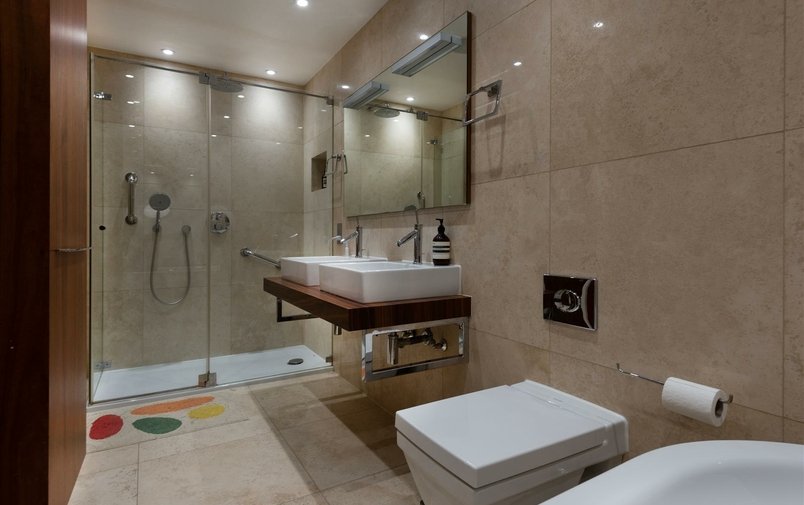 Flat to rent in West Heath Road, Hampstead