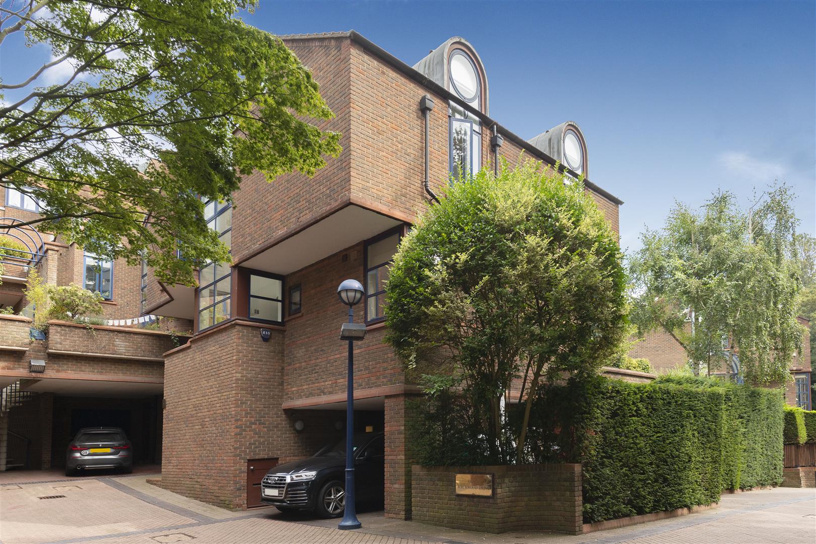 Hampstead Estate Agents TK International